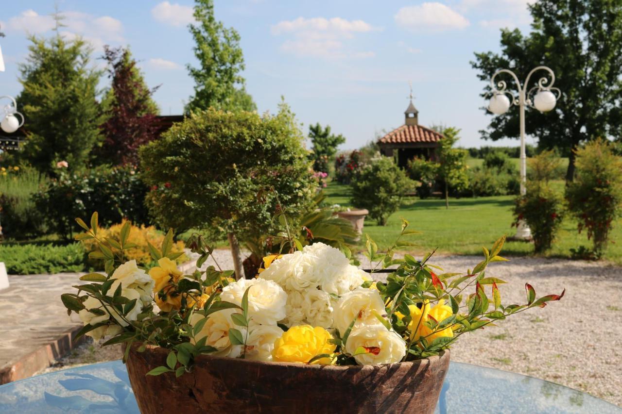 Millefiori La Corte Delle Rose Rovigo Extérieur photo